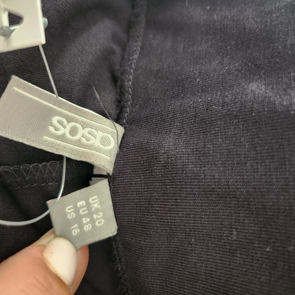 Asos curve skirt size 16 NEW